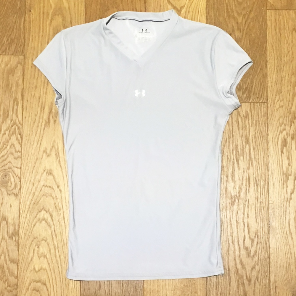 Great condition Under Armour MoistureWicking Shirt
